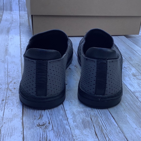 UGG Women's Sammy Slip On Black Gray Knit Hyper Weave Casual Sneakers Size 9.5 - Picture 3 of 13